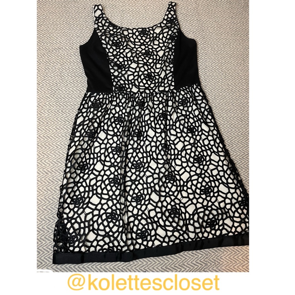 EUC Isaac Mizrahi cocktail dress. Size 12.